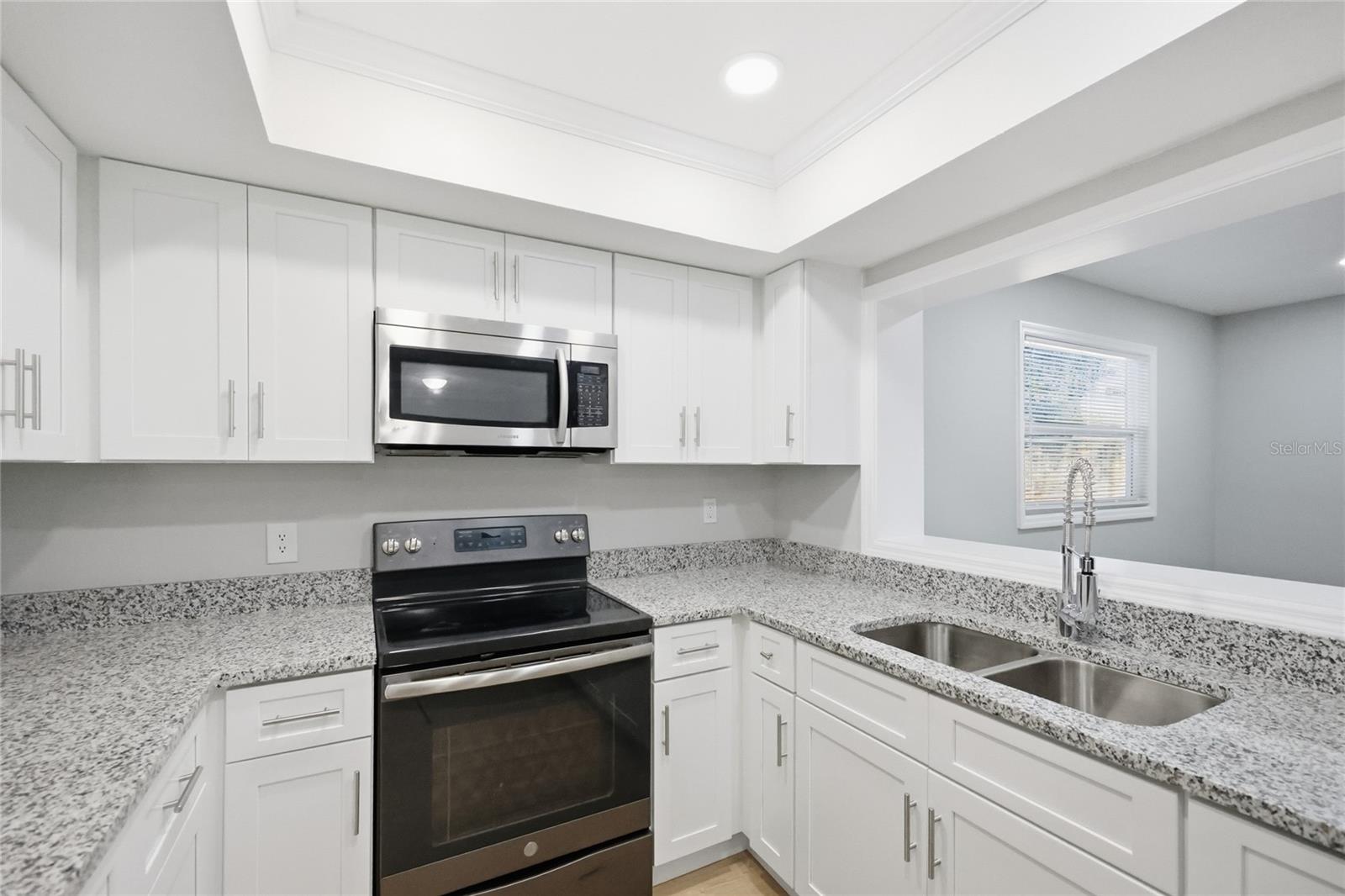 Image 11 of 31 For 207 Waverly Drive