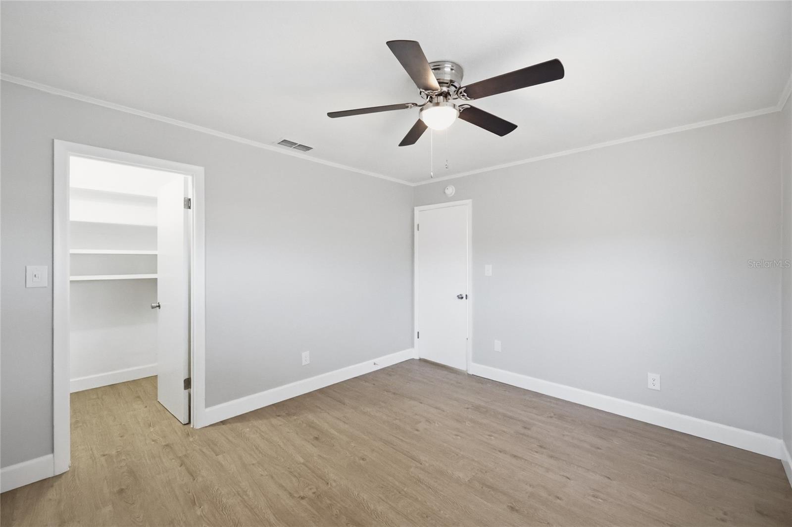 Image 21 of 31 For 207 Waverly Drive