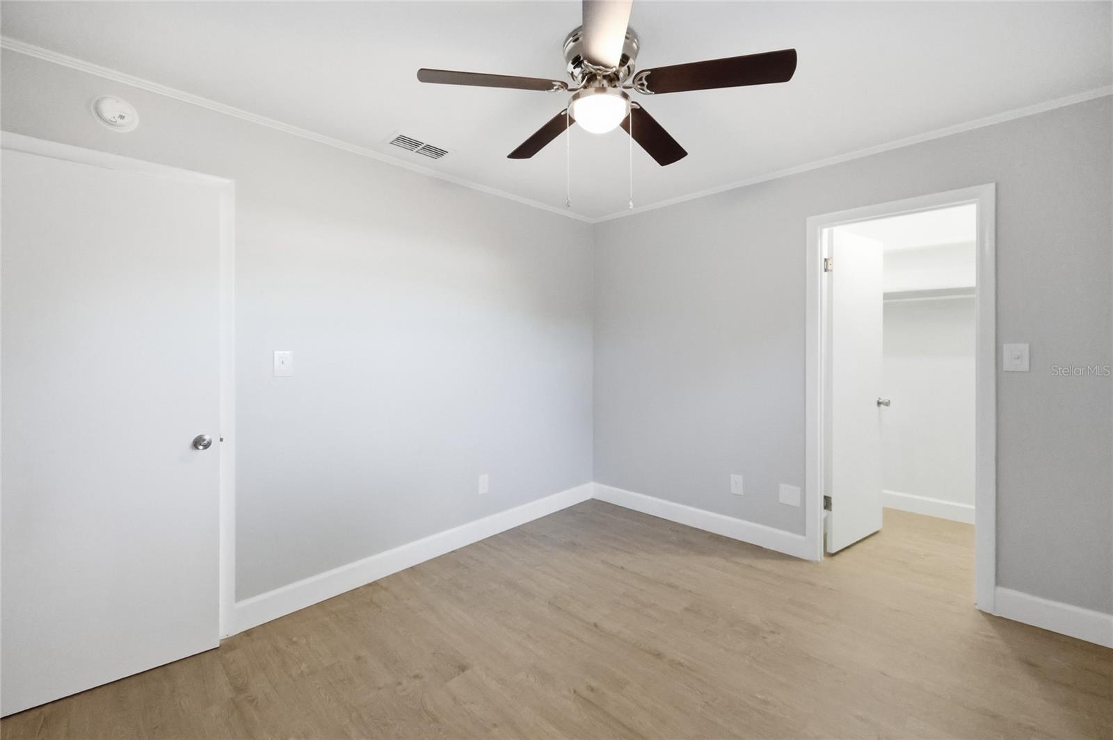 Image 24 of 31 For 207 Waverly Drive