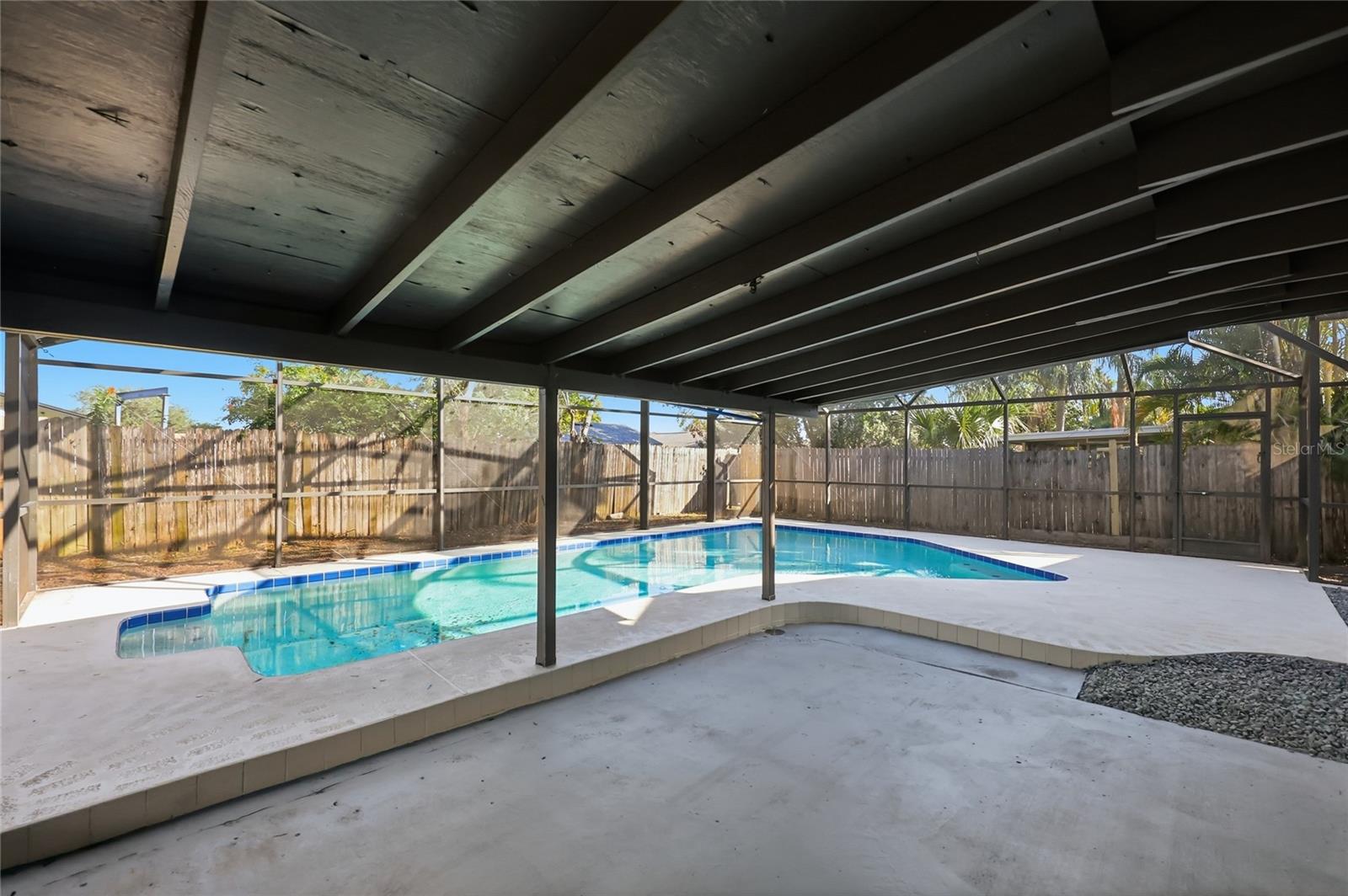 Image 27 of 31 For 207 Waverly Drive