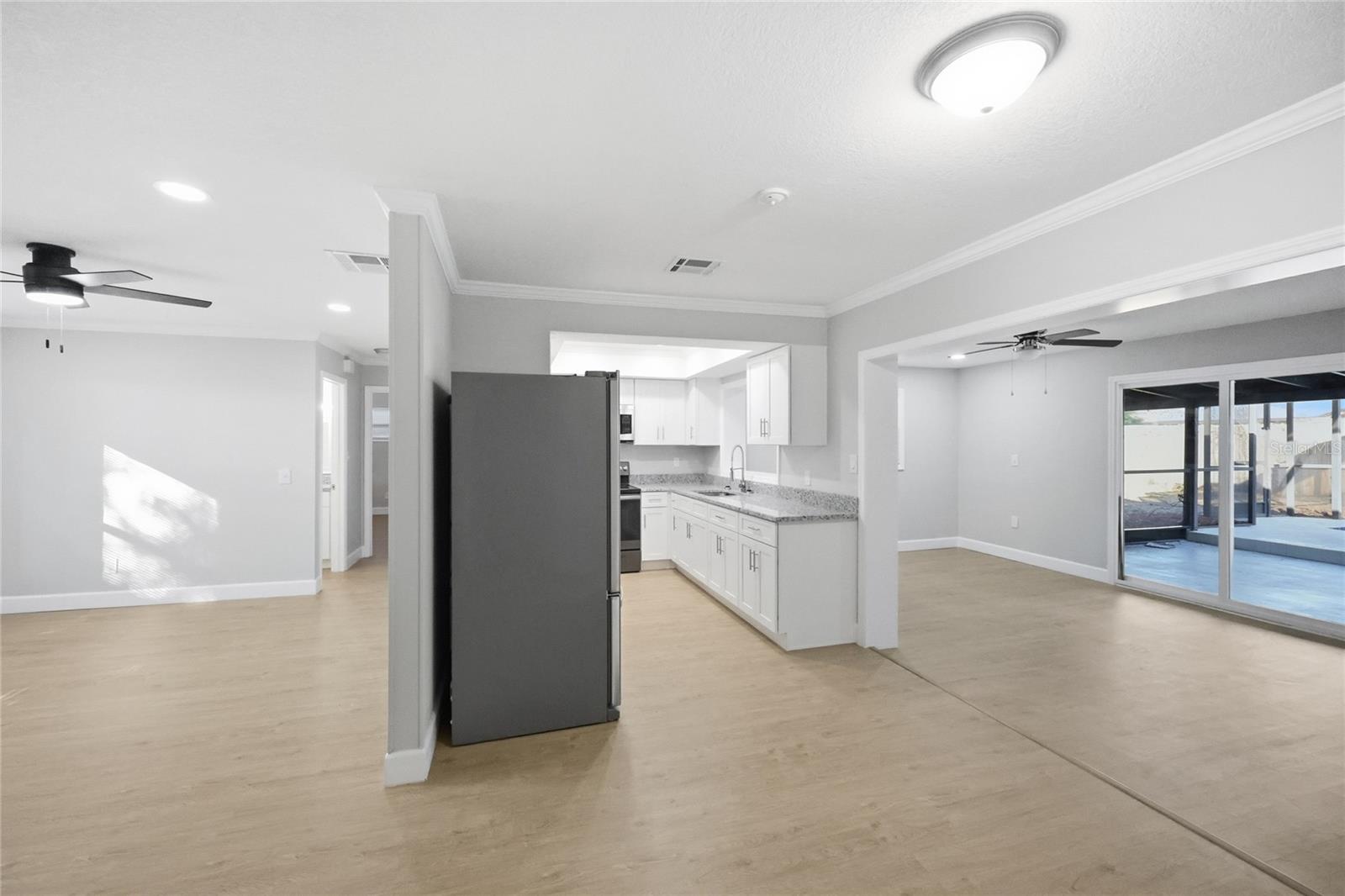 Image 6 of 31 For 207 Waverly Drive