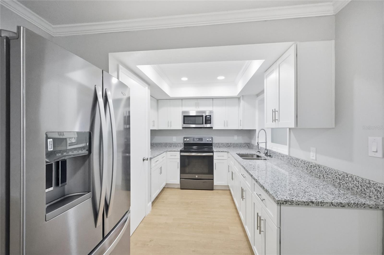 Image 9 of 31 For 207 Waverly Drive