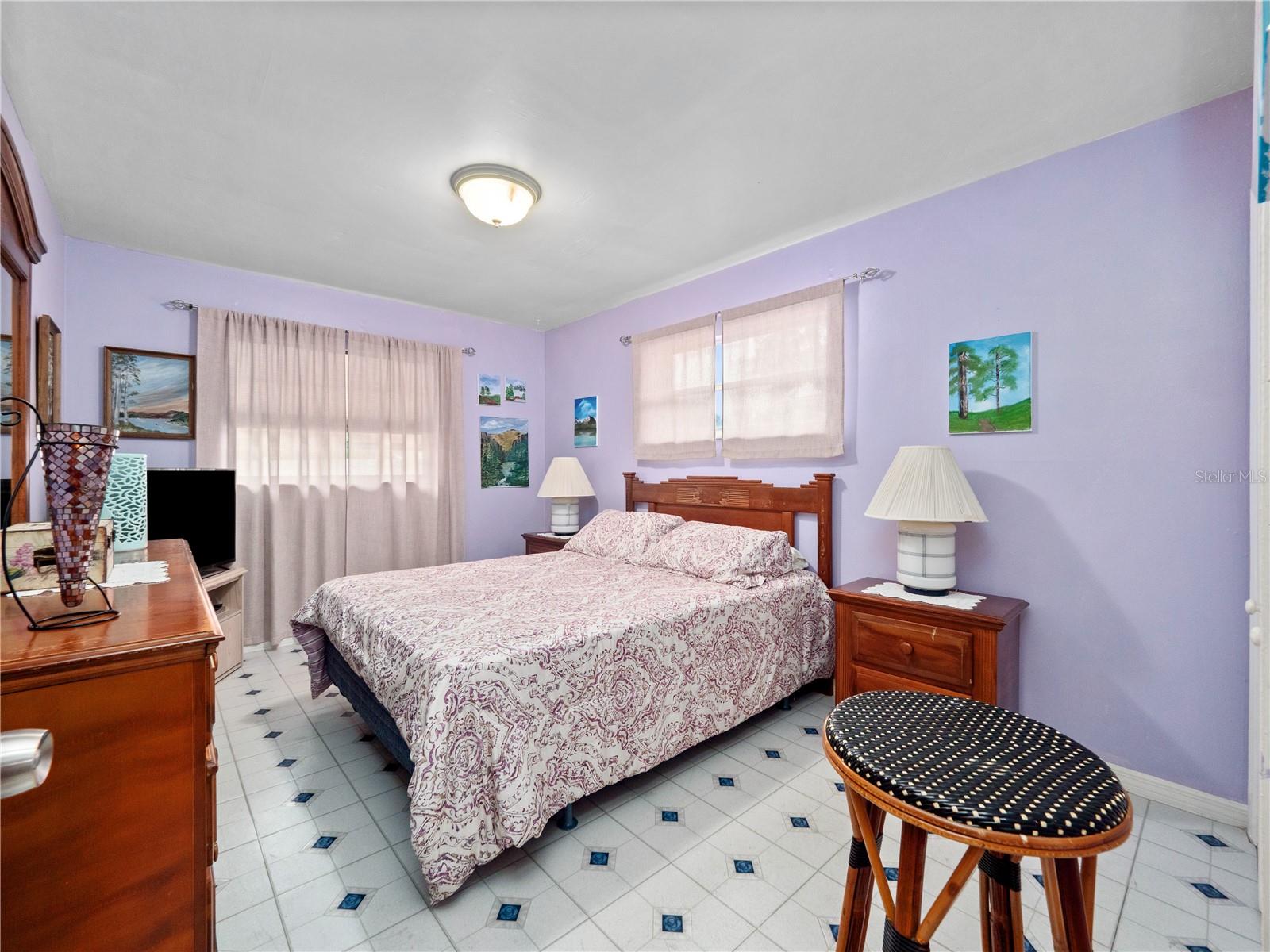 Image 12 of 26 For 7002 Crestlake Drive