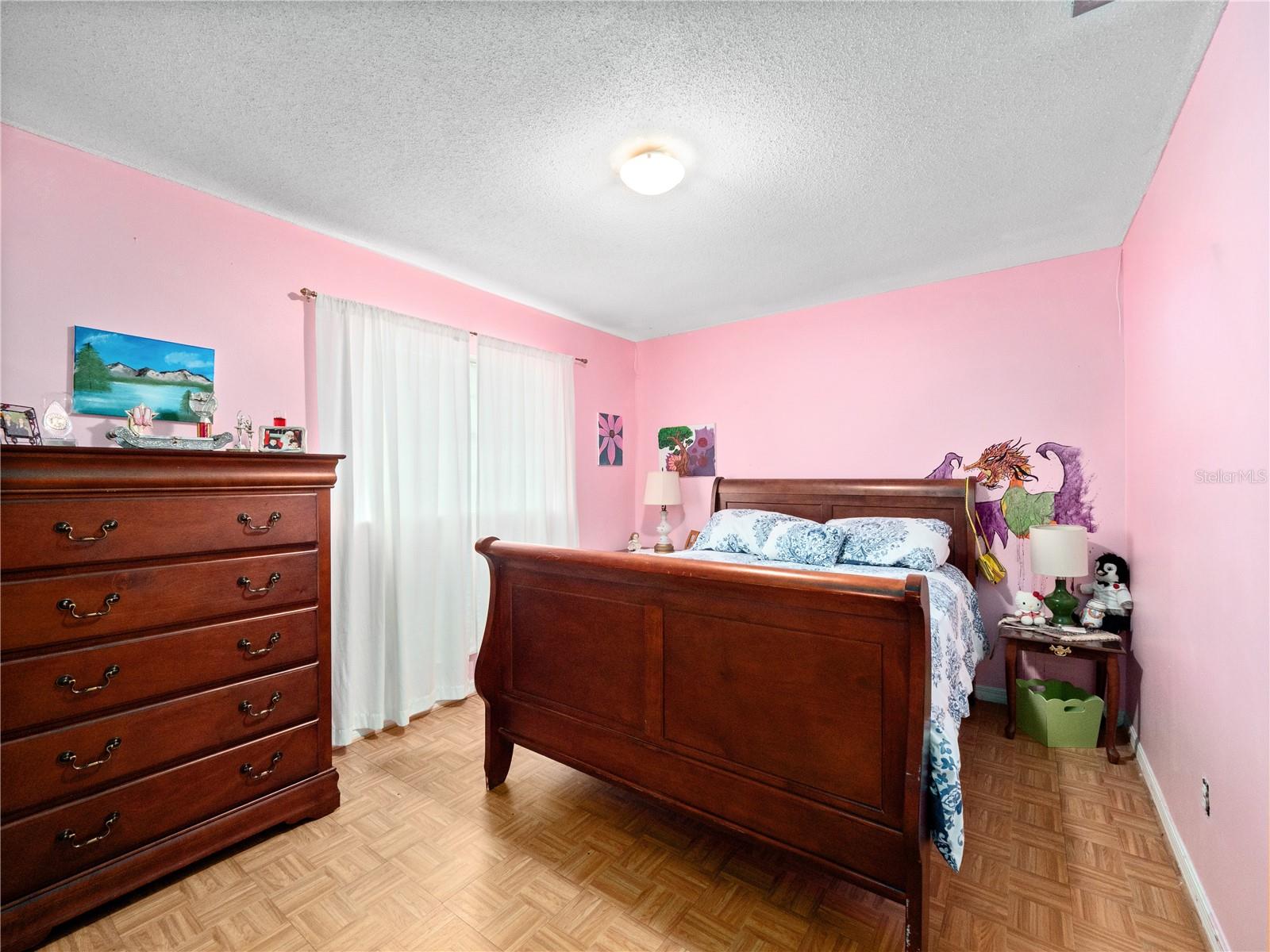 Image 13 of 26 For 7002 Crestlake Drive