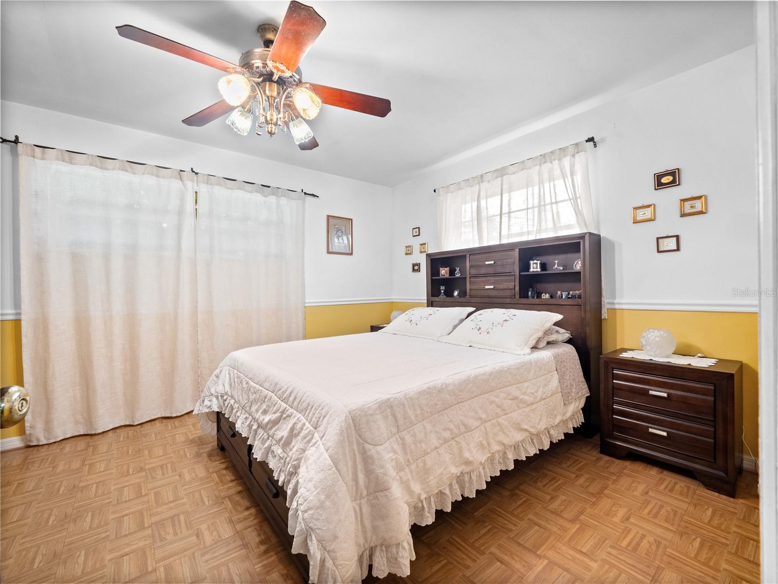 Image 18 of 26 For 7002 Crestlake Drive