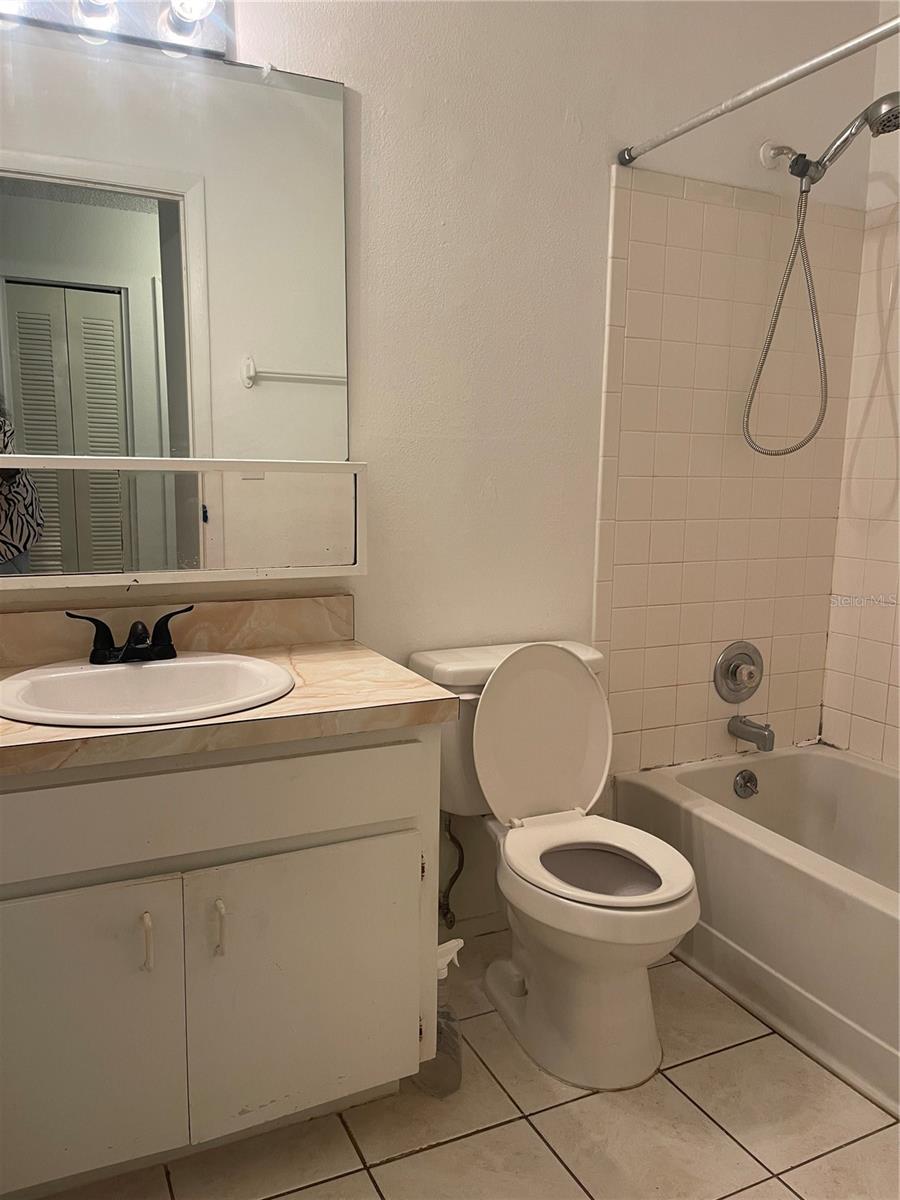 Image 9 of 14 For 1015 Hickory Road