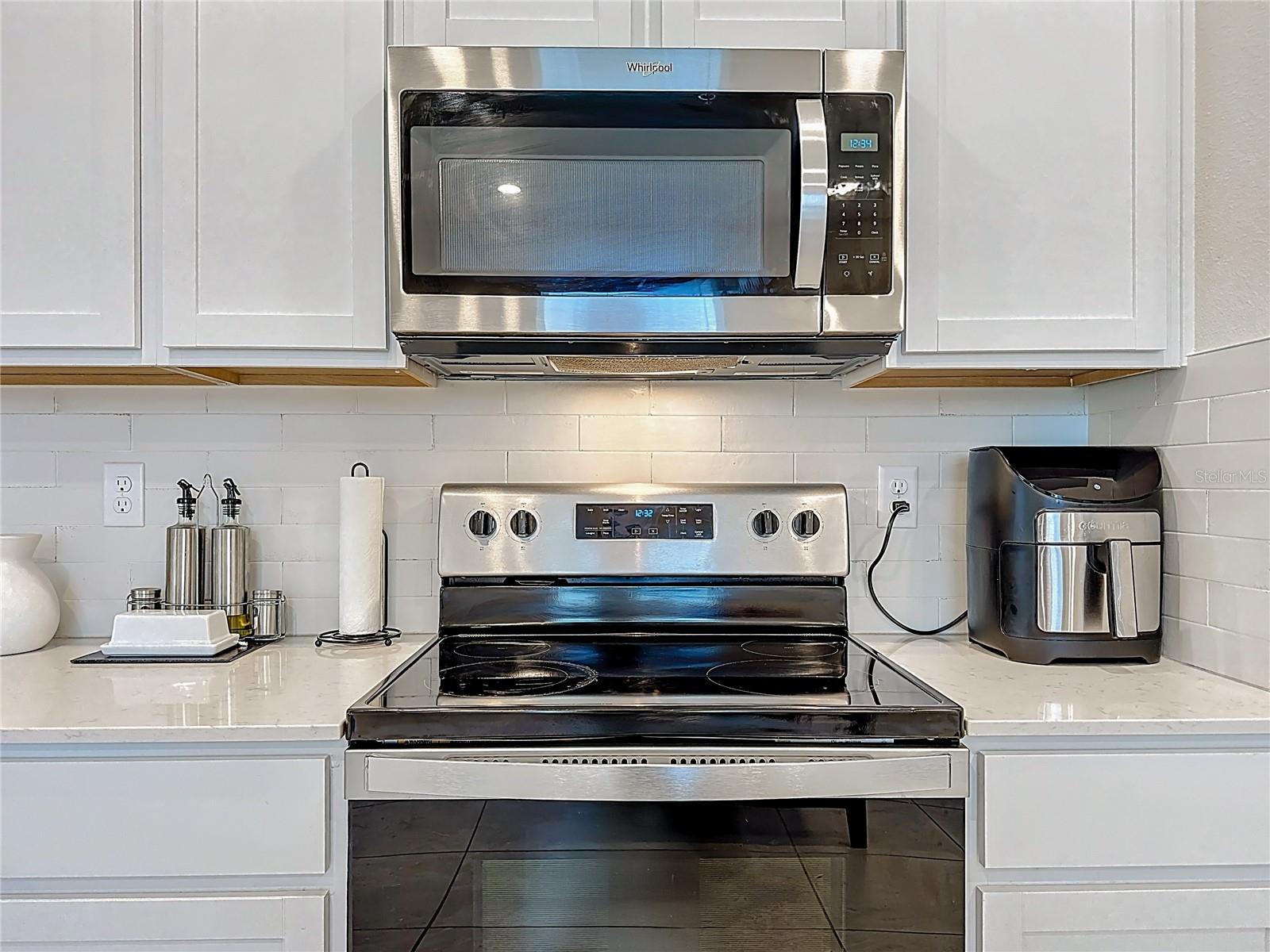 Image 16 of 64 For 1951 Canny Cove