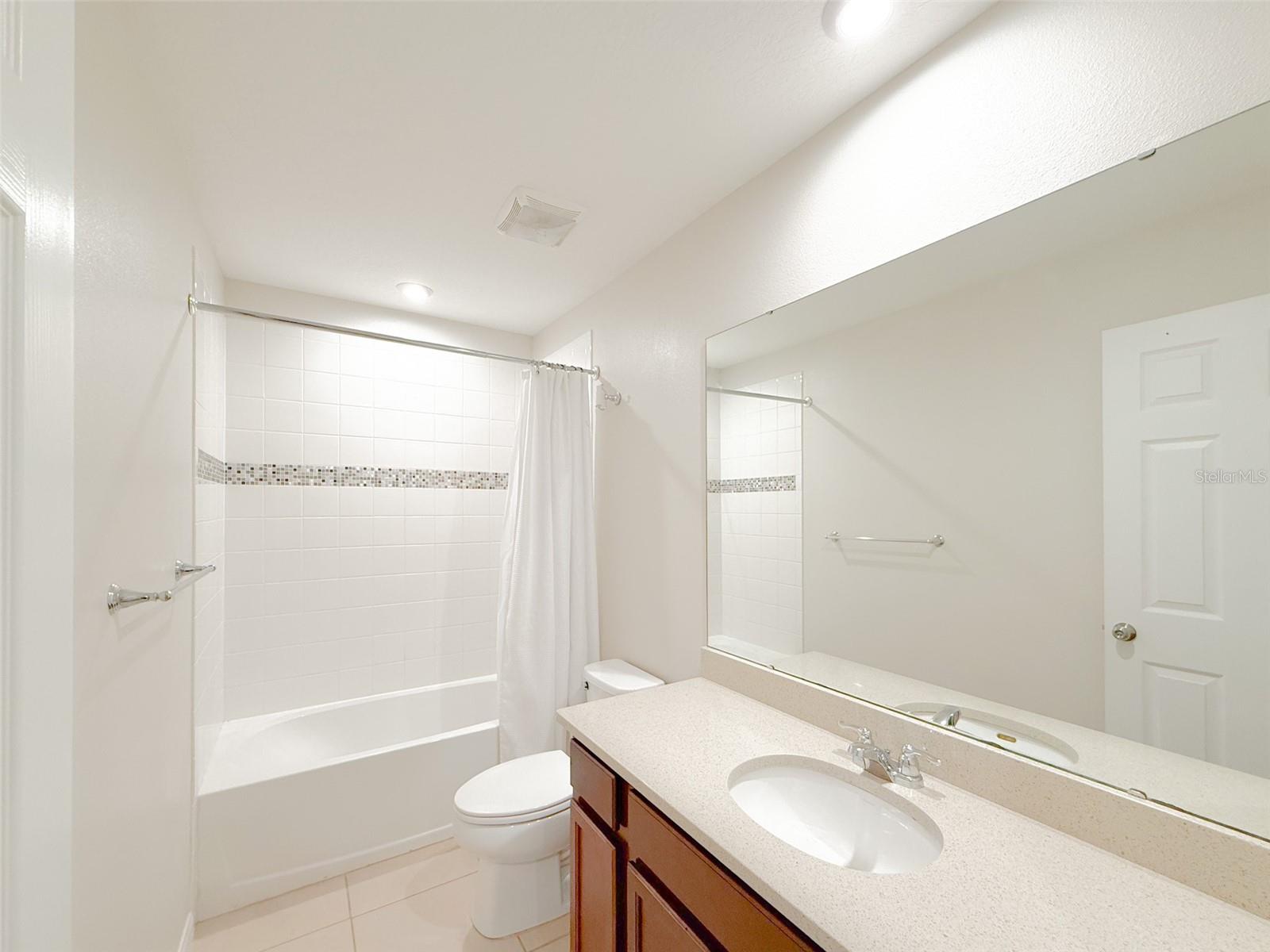 Image 16 of 29 For 2459 Varenna Loop