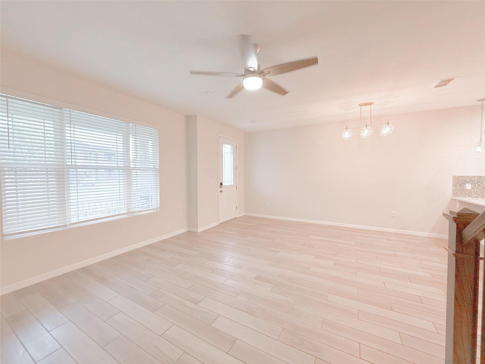 Image 5 of 29 For 2459 Varenna Loop