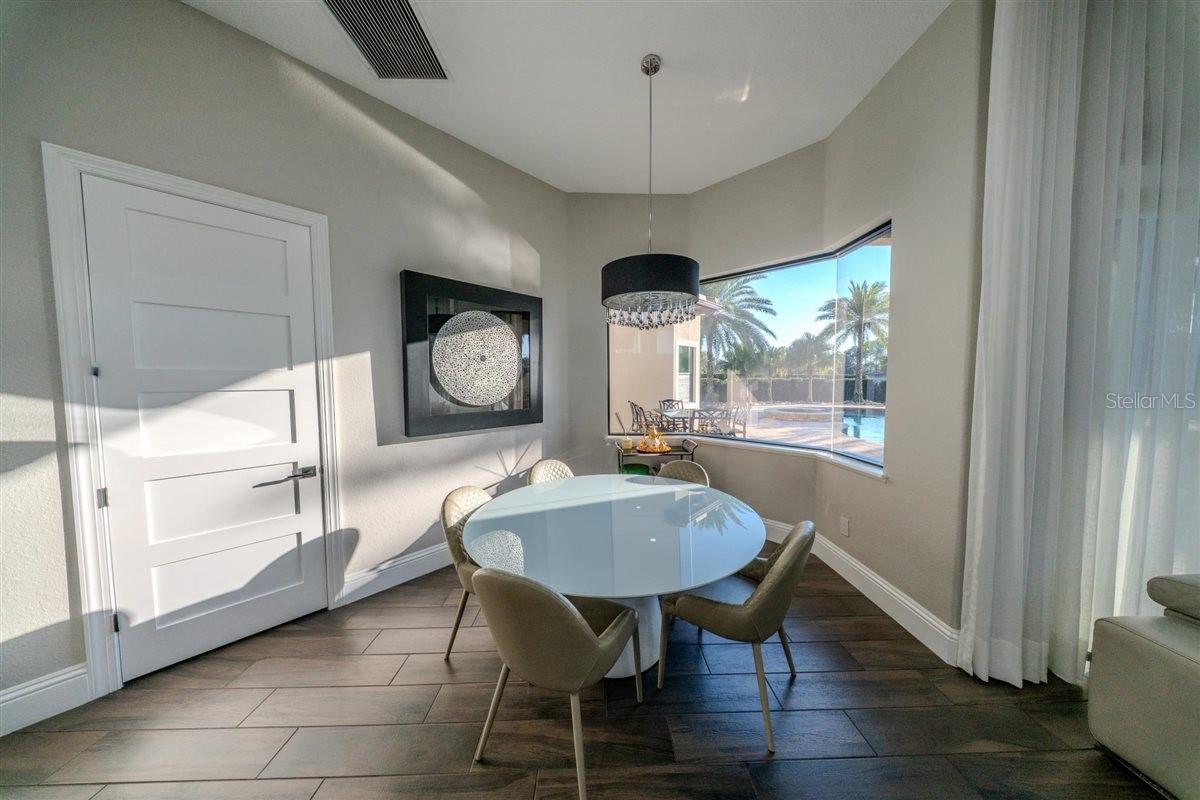 Image 36 of 77 For 4303 Isabella Circle