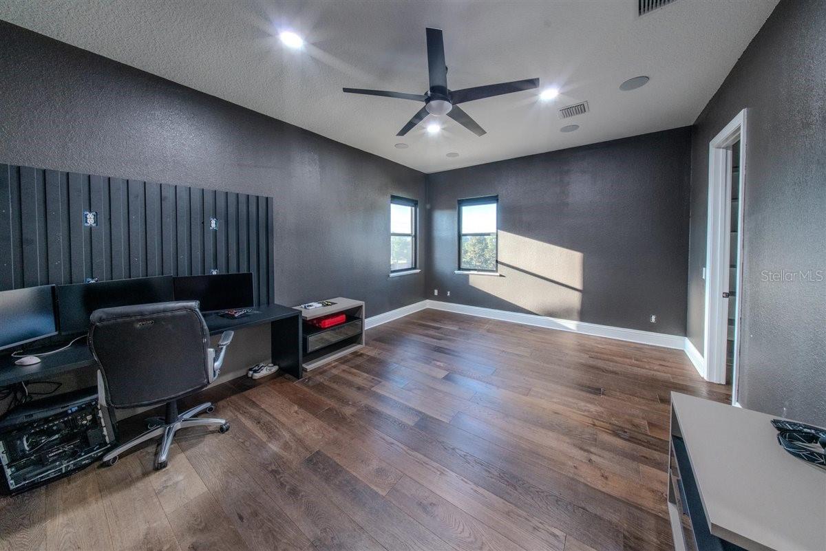 Image 57 of 77 For 4303 Isabella Circle