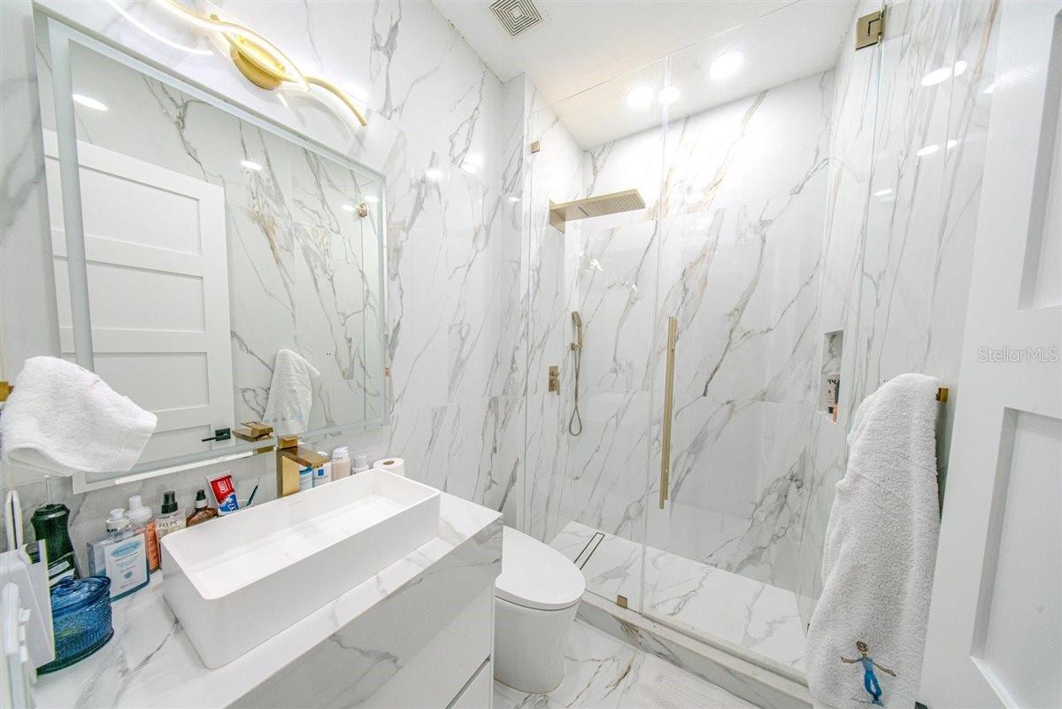 Image 60 of 77 For 4303 Isabella Circle