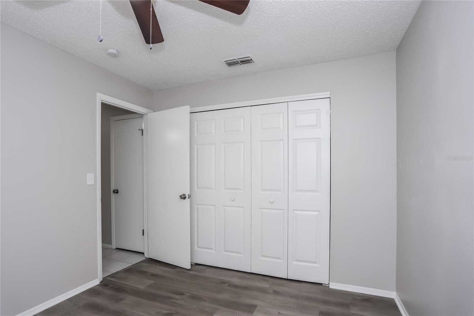 Image 12 of 16 For 834 Cinnamon Drive