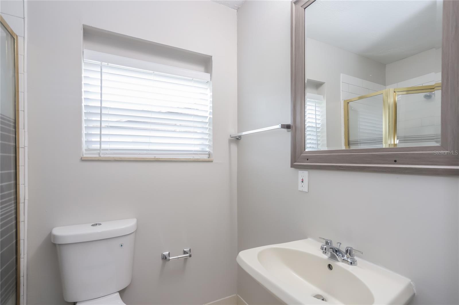 Image 13 of 16 For 834 Cinnamon Drive