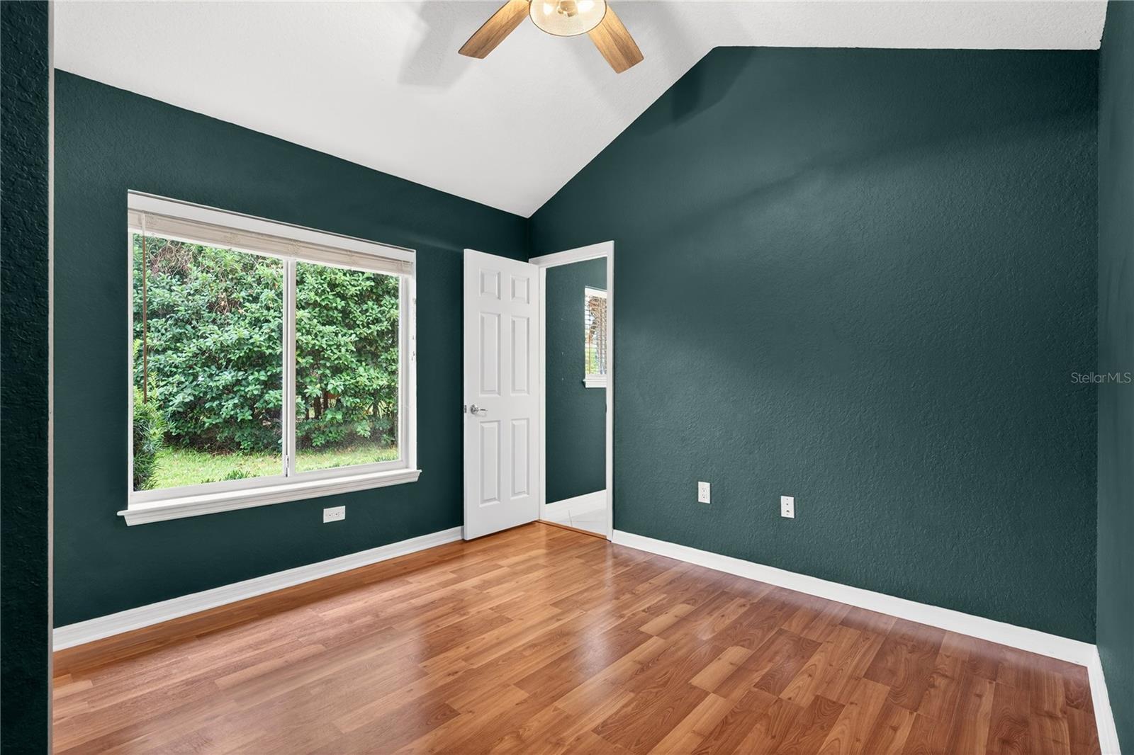 Image 32 of 44 For 7737 Swiss Fairways Ave