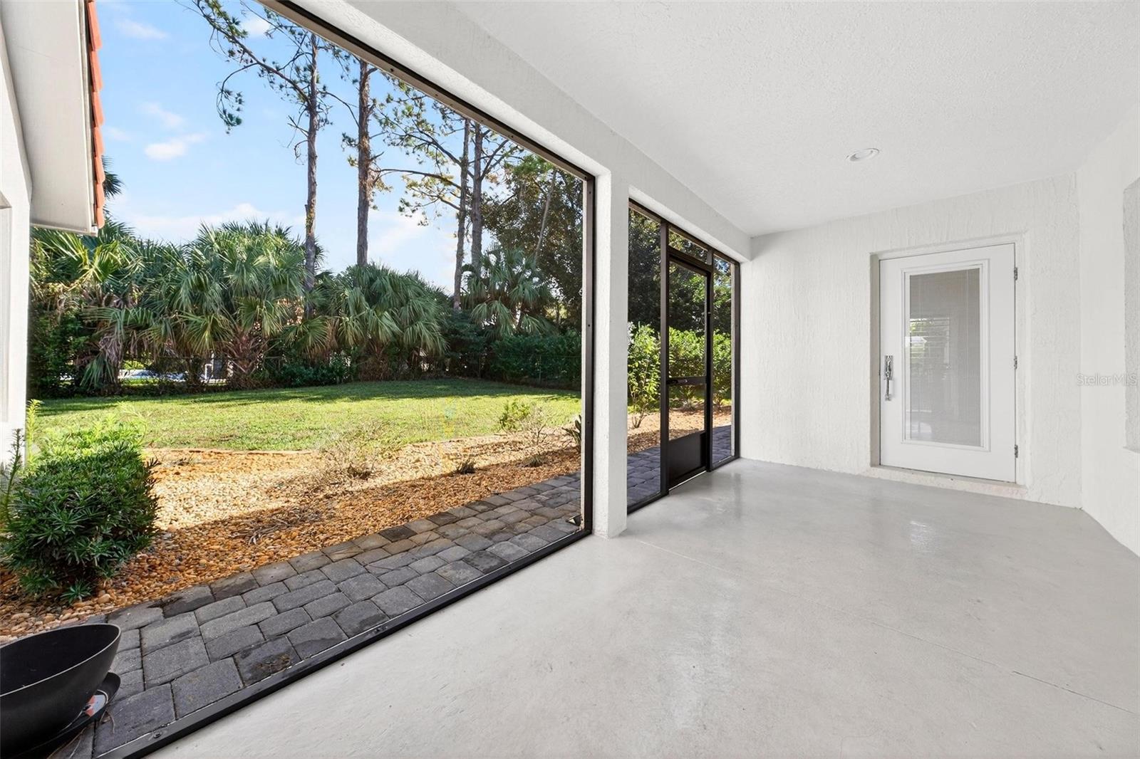 Image 34 of 44 For 7737 Swiss Fairways Ave