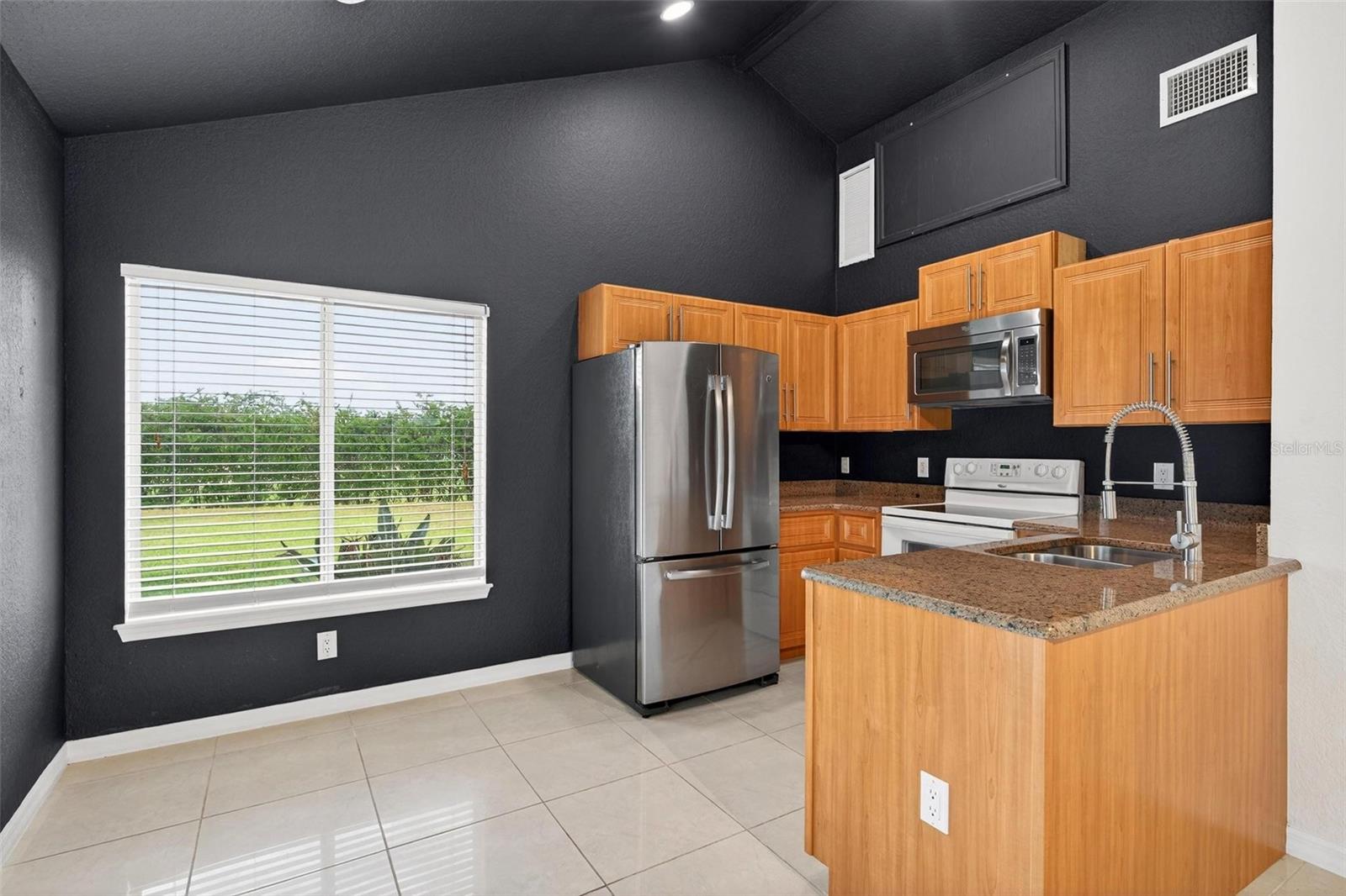 Image 37 of 44 For 7737 Swiss Fairways Ave