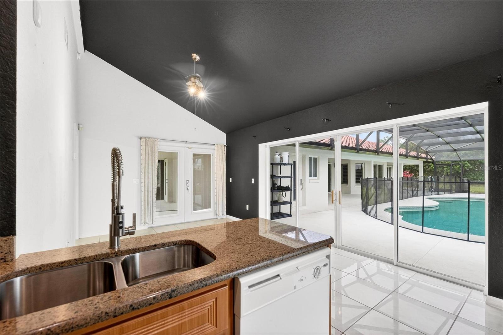 Image 40 of 44 For 7737 Swiss Fairways Ave