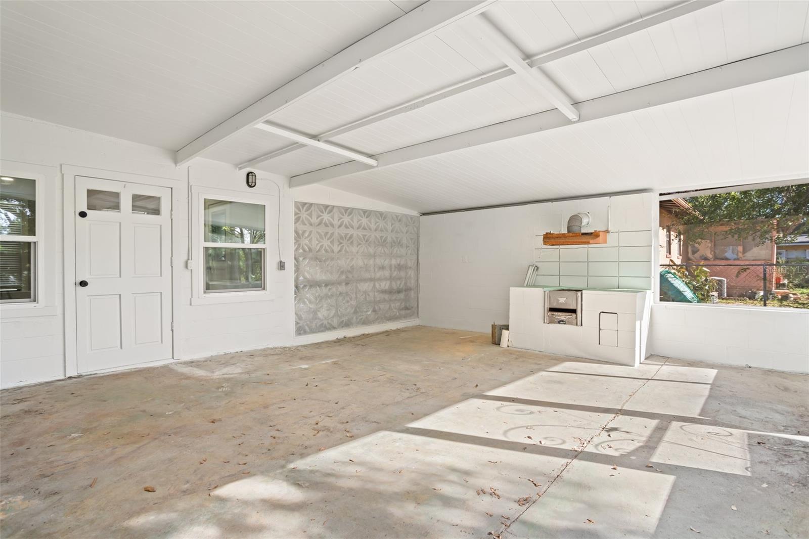 Image 15 of 18 For 5412 Hermosa Street