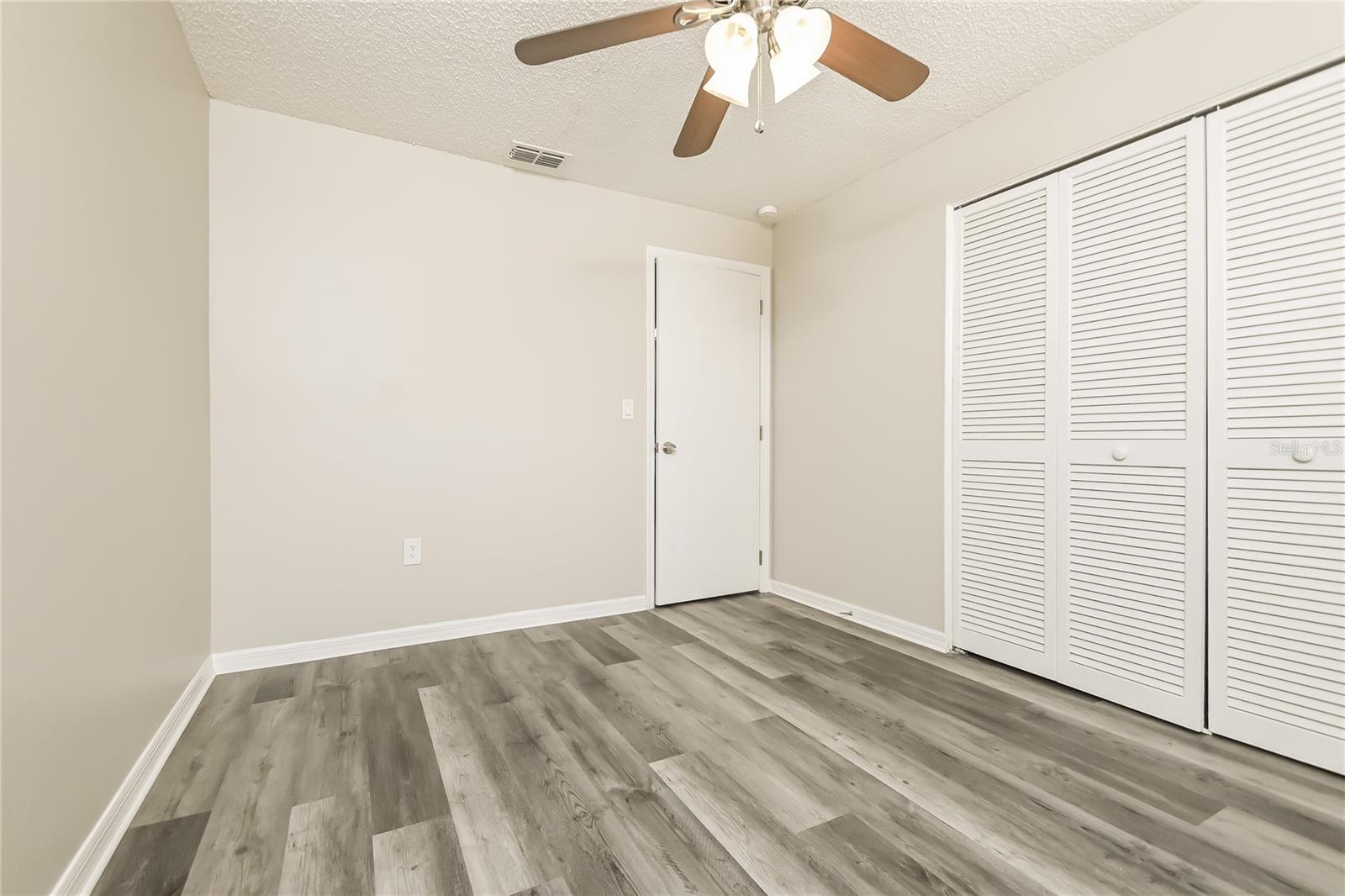 Image 13 of 16 For 4135 Old Colony Road