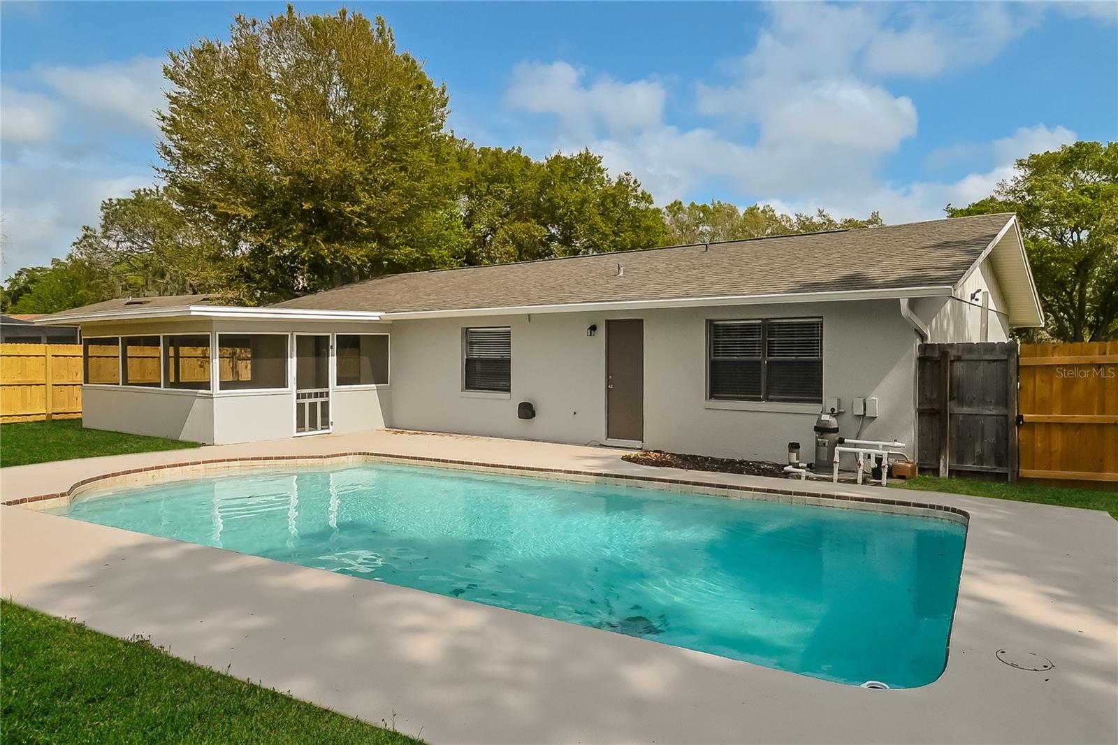 Image 15 of 16 For 4135 Old Colony Road