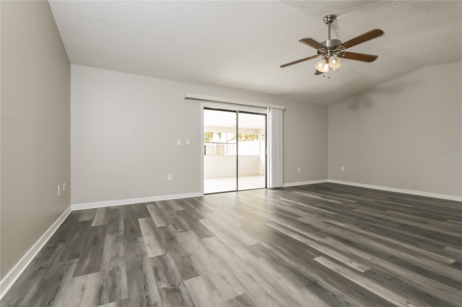 Image 3 of 16 For 4135 Old Colony Road