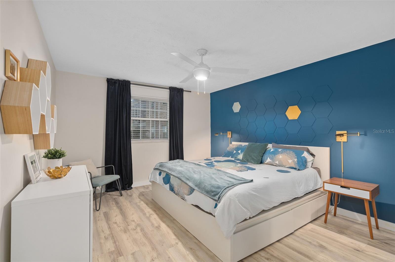 Image 16 of 40 For 4210 Lake Underhill Road 5