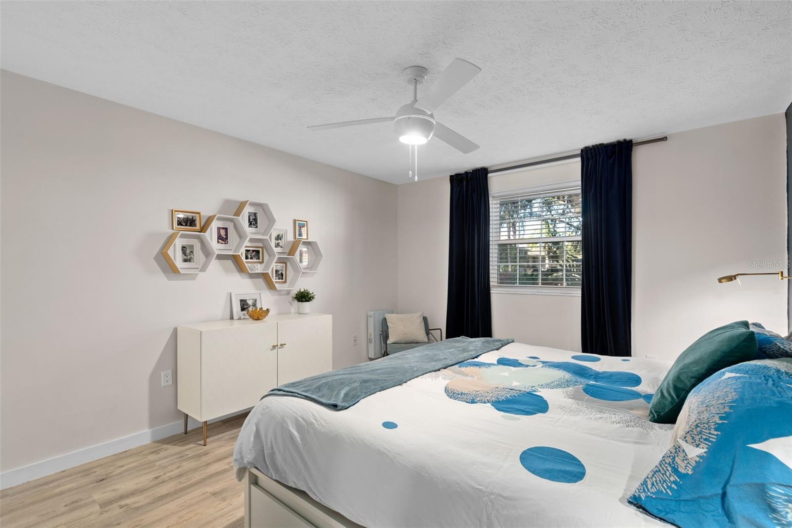 Image 18 of 40 For 4210 Lake Underhill Road 5