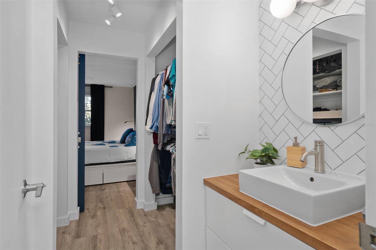 Image 21 of 40 For 4210 Lake Underhill Road 5