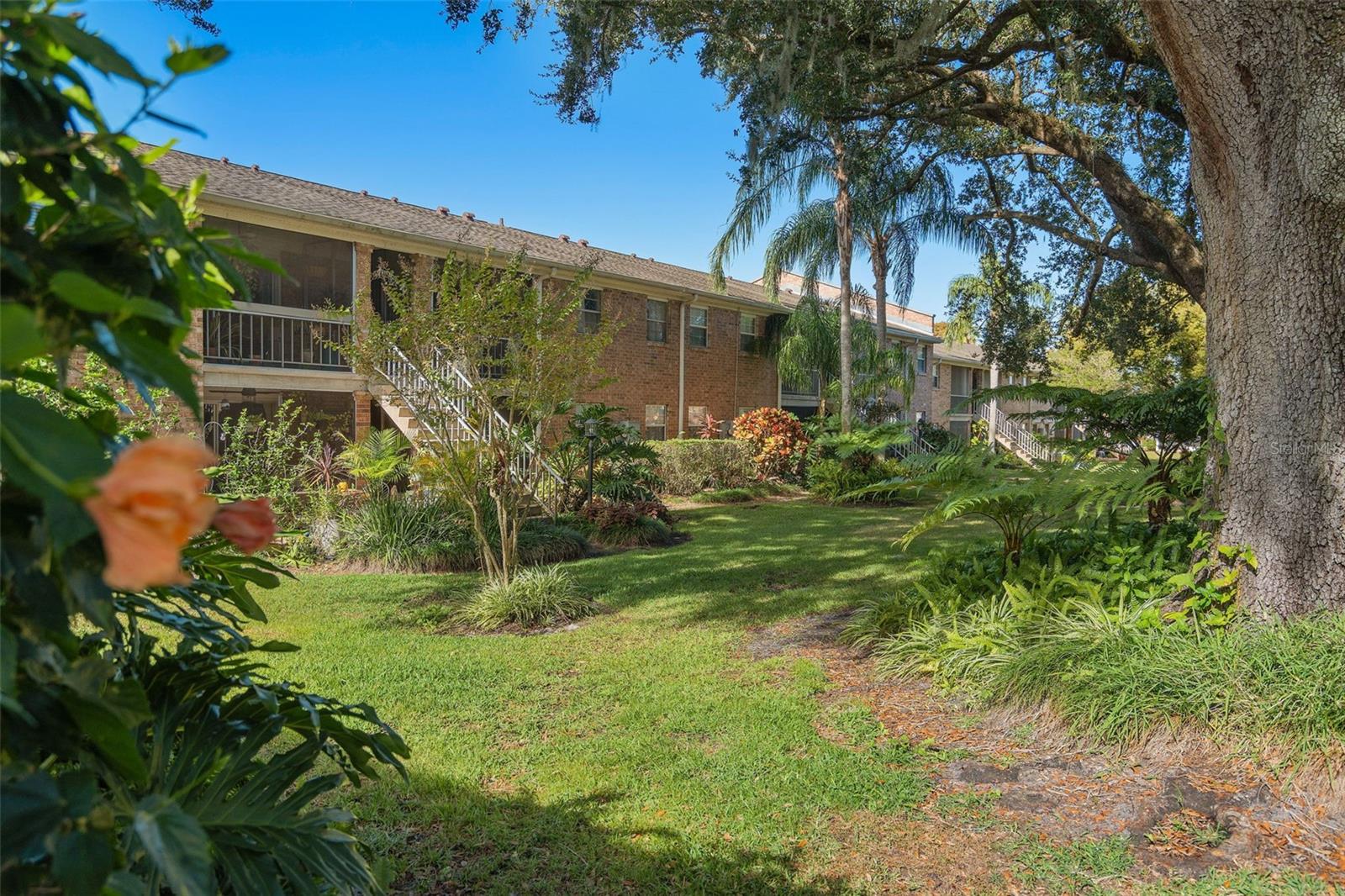 Image 33 of 40 For 4210 Lake Underhill Road 5