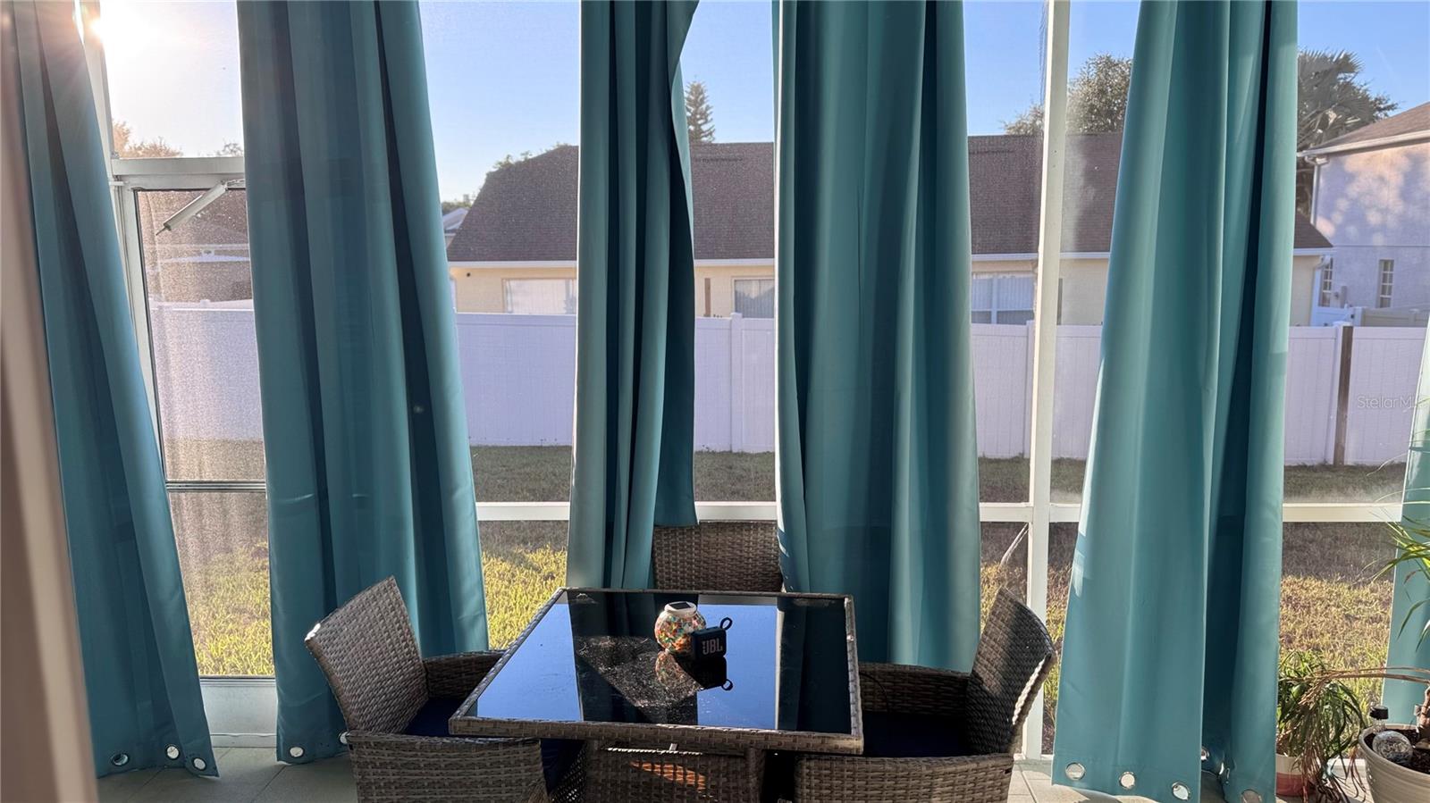 Image 19 of 21 For 1975 Florence Vista Boulevard