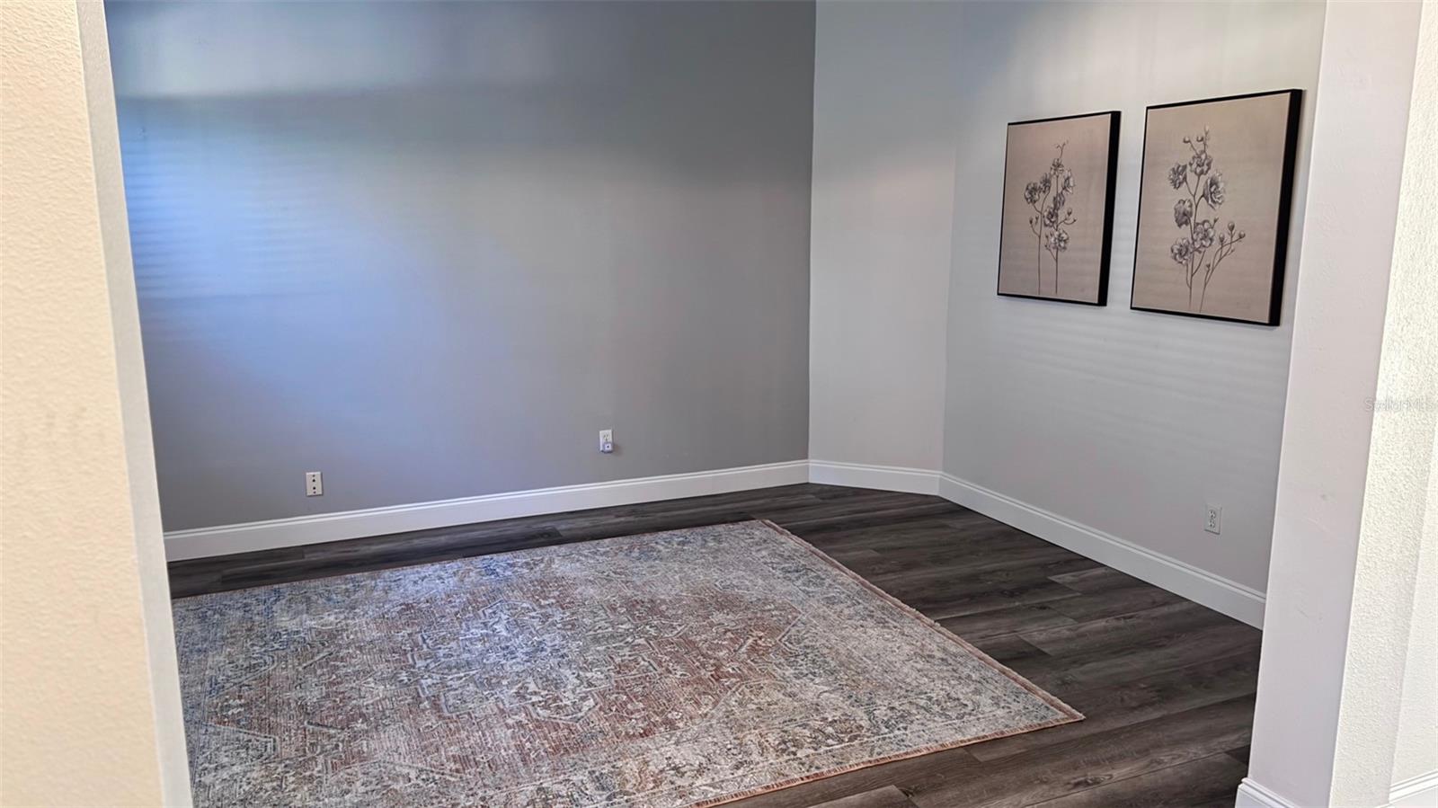 Image 5 of 21 For 1975 Florence Vista Boulevard