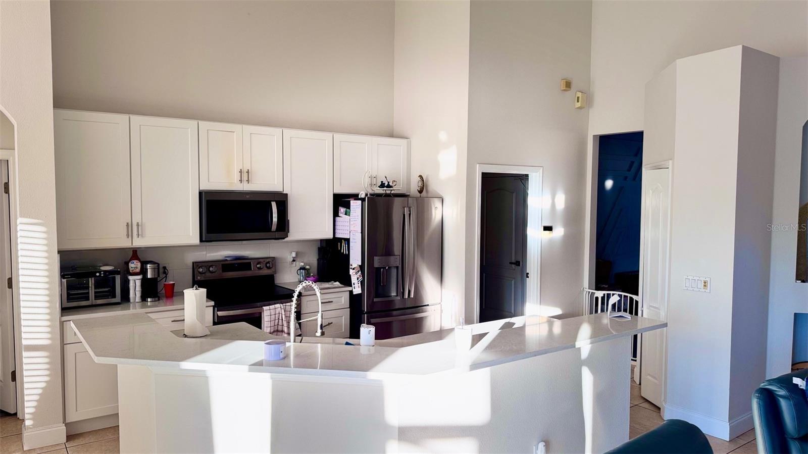 Image 6 of 21 For 1975 Florence Vista Boulevard