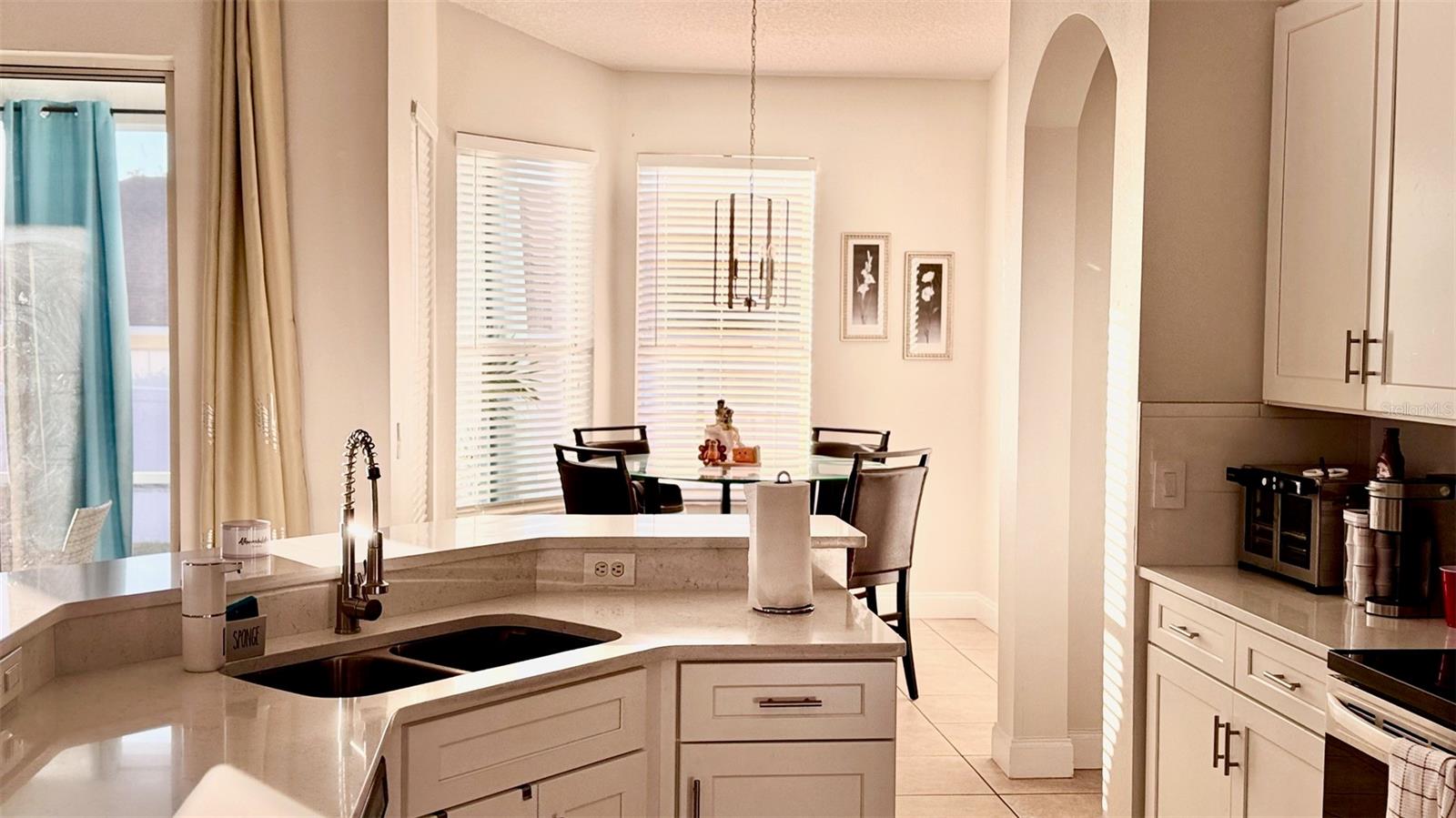 Image 8 of 21 For 1975 Florence Vista Boulevard