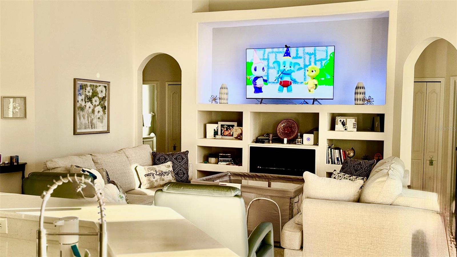 Image 9 of 21 For 1975 Florence Vista Boulevard