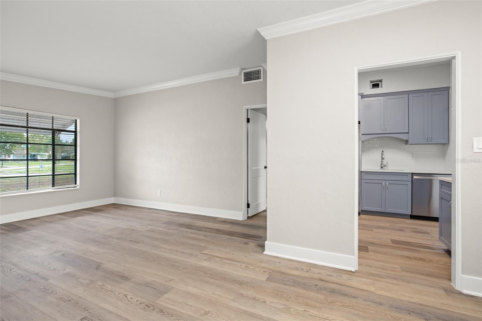 Image 18 of 43 For 6045 Dogwood Drive