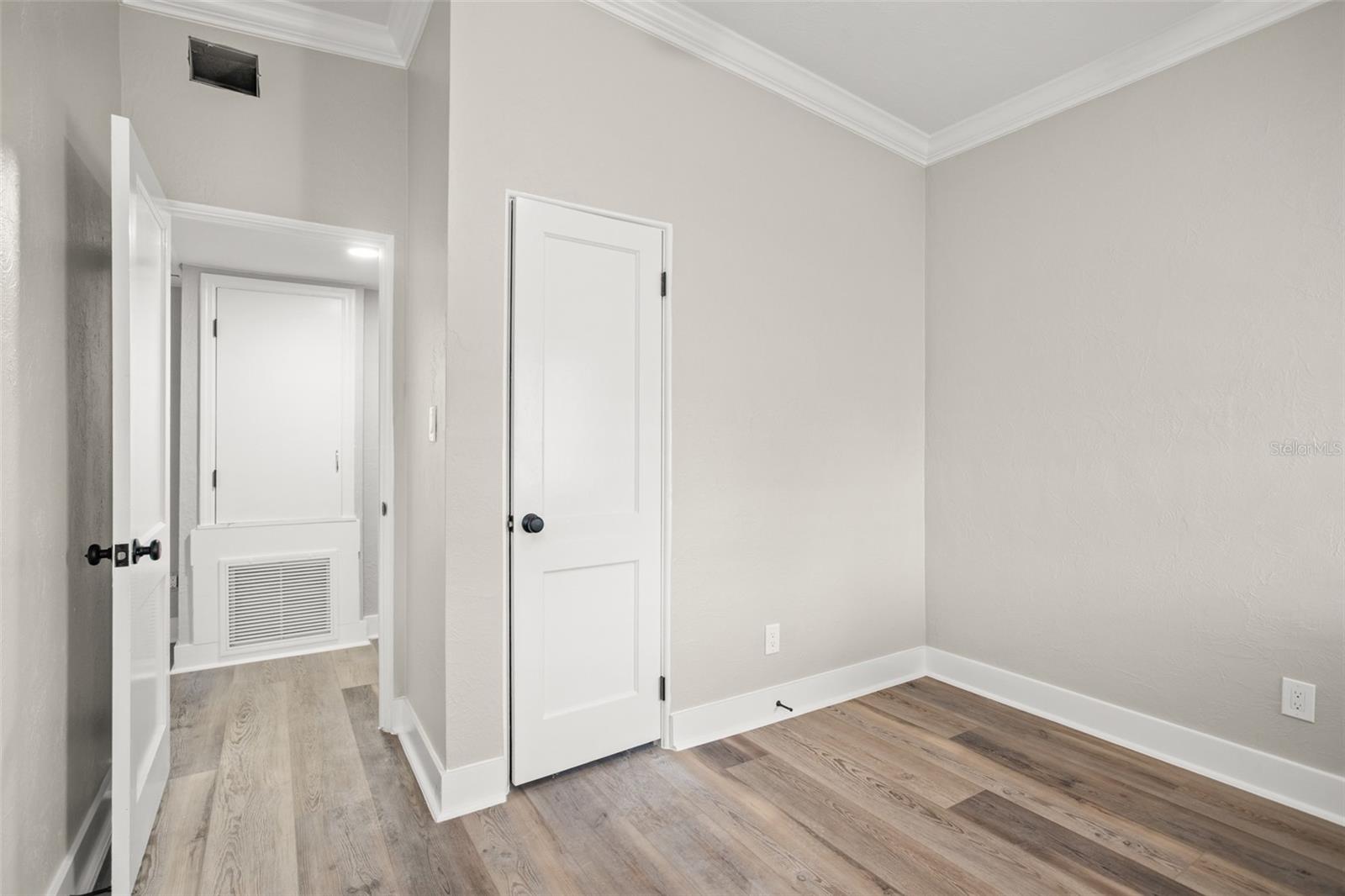 Image 34 of 43 For 6045 Dogwood Drive