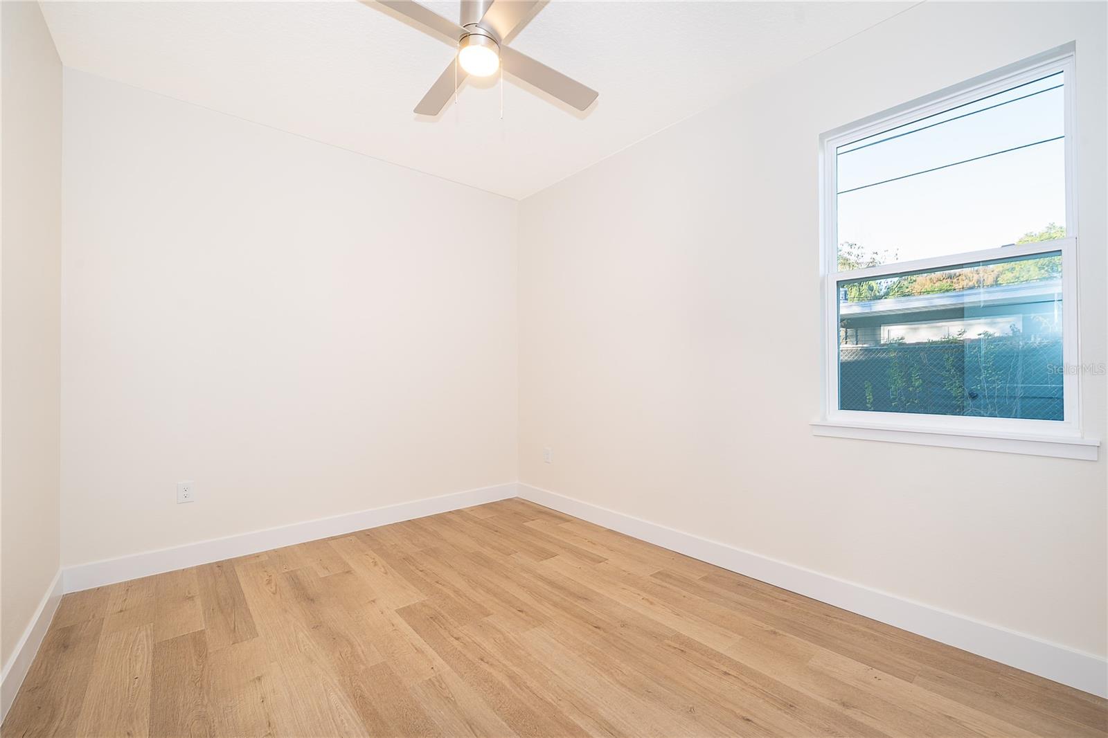 Image 15 of 24 For 200 Golden Days Drive