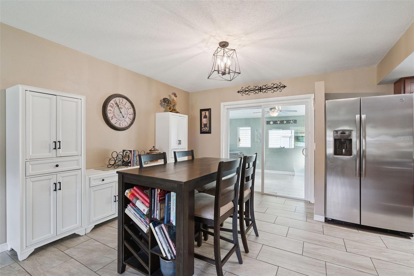 Image 10 of 36 For 1547 Center Street