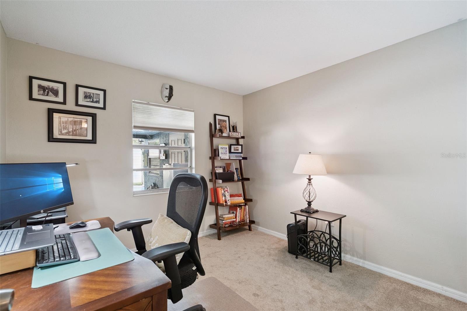 Image 24 of 36 For 1547 Center Street