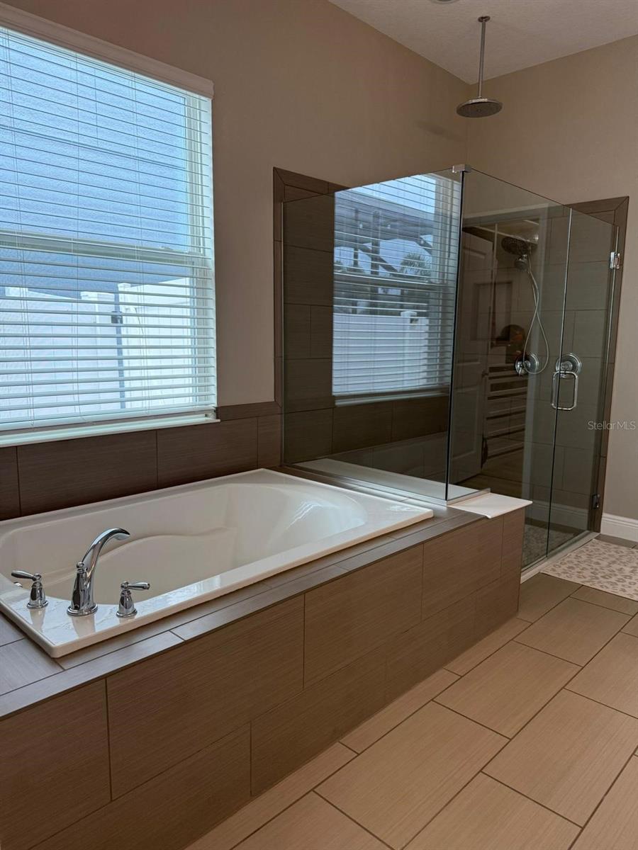 Image 19 of 34 For 15372 Gilligan Court