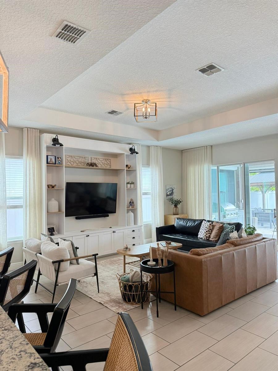 Image 7 of 34 For 15372 Gilligan Court