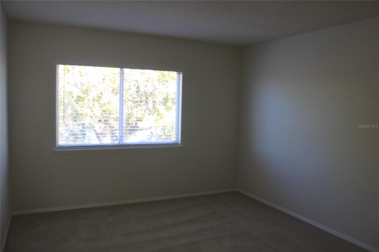 Image 17 of 24 For 1819 Meadow Pond Way