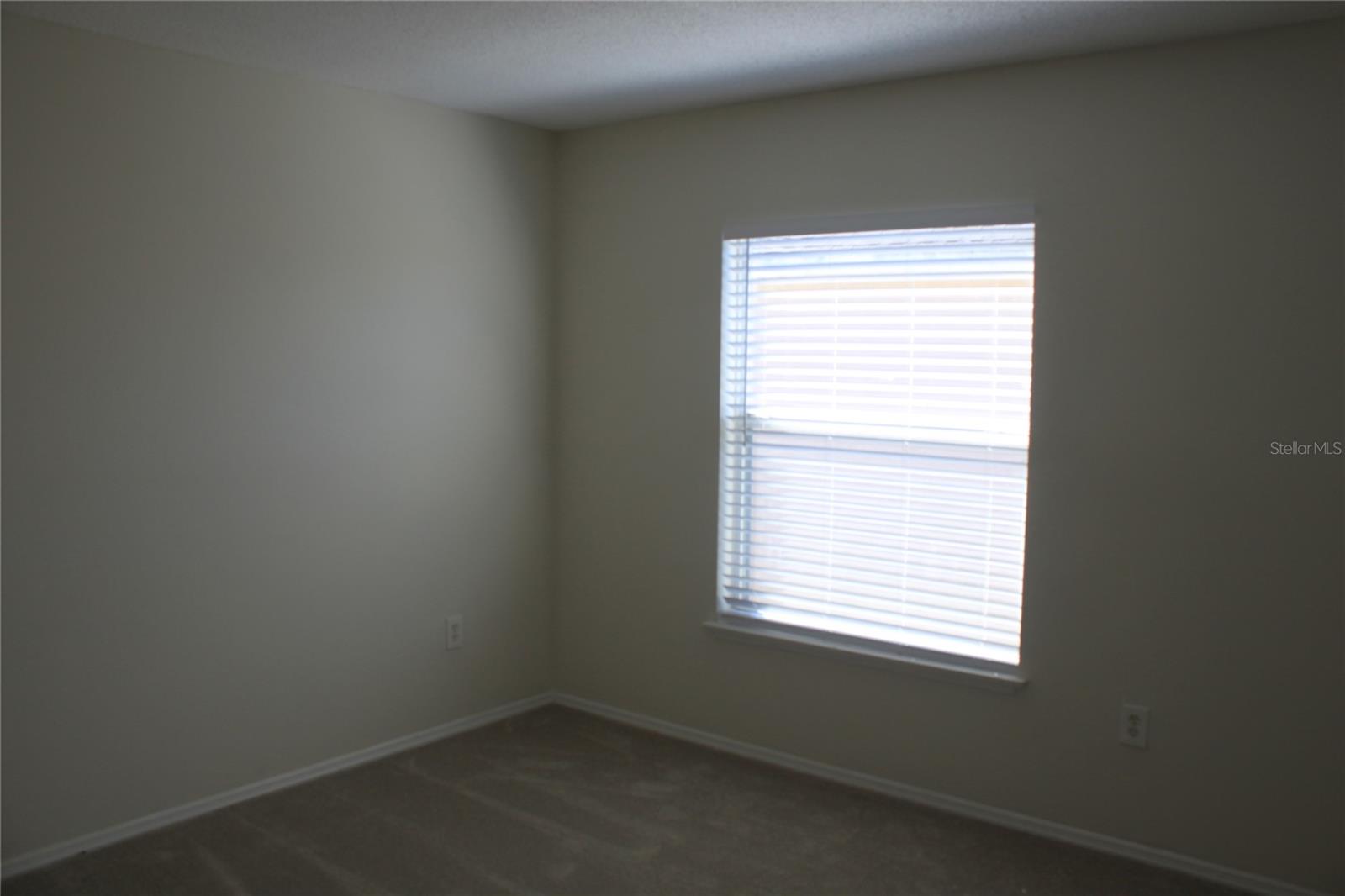 Image 19 of 24 For 1819 Meadow Pond Way