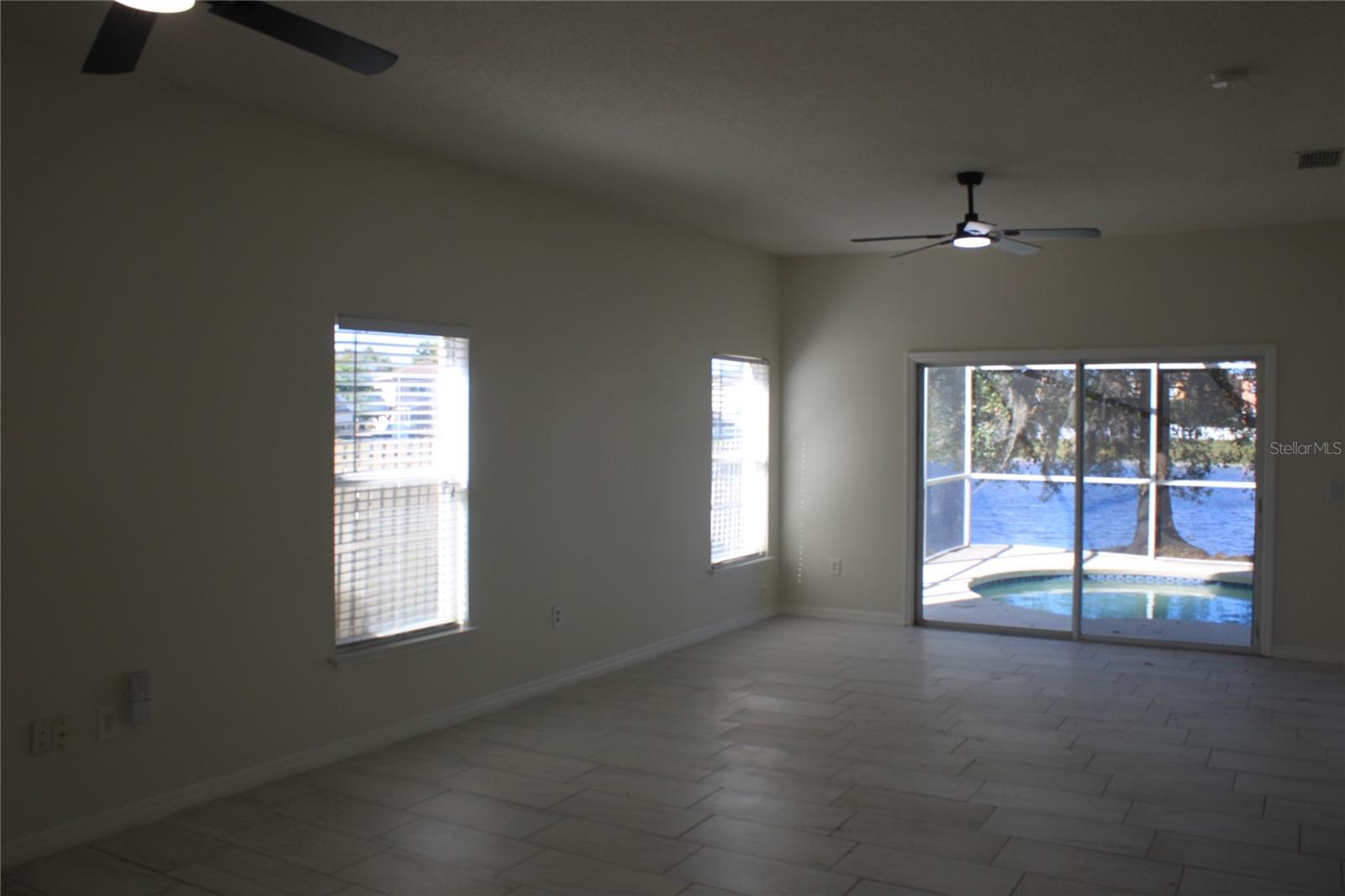 Image 6 of 24 For 1819 Meadow Pond Way