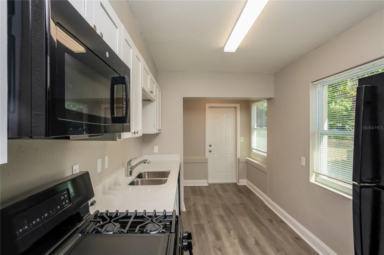 Image 4 of 15 For 2227 17th Avenue