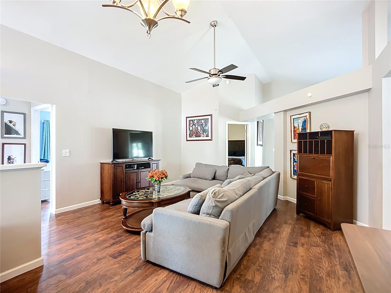 Image 18 of 46 For 1549 Chepacket Street