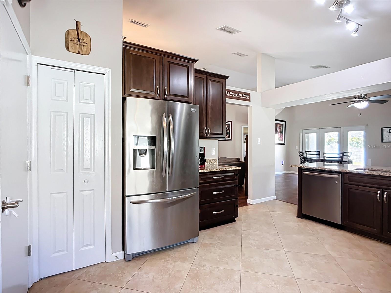 Image 21 of 46 For 1549 Chepacket Street