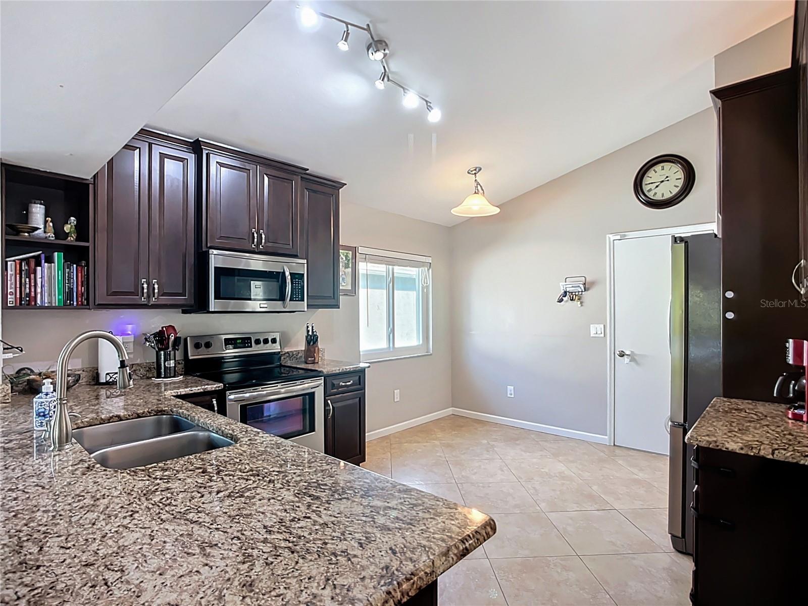 Image 26 of 46 For 1549 Chepacket Street