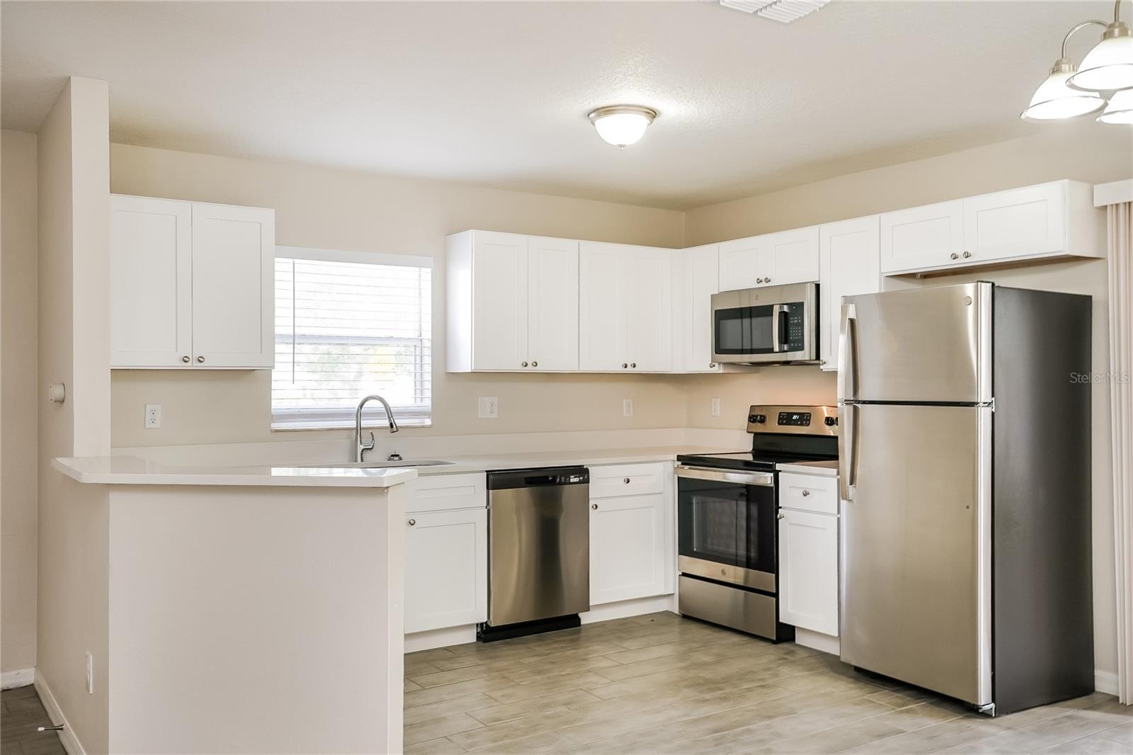 Image 5 of 16 For 2427 18th Street S